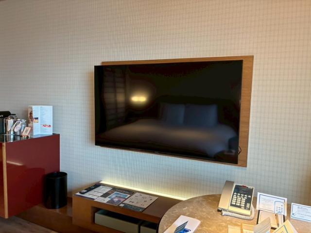 ヒルトン大阪 部屋 テレビ
