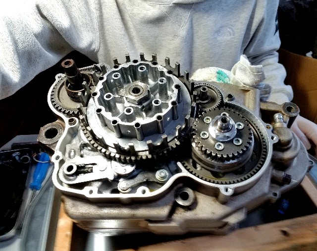 KTMエンジン修理 250exc-r クランクシャフト回らない？原因究明 カム
