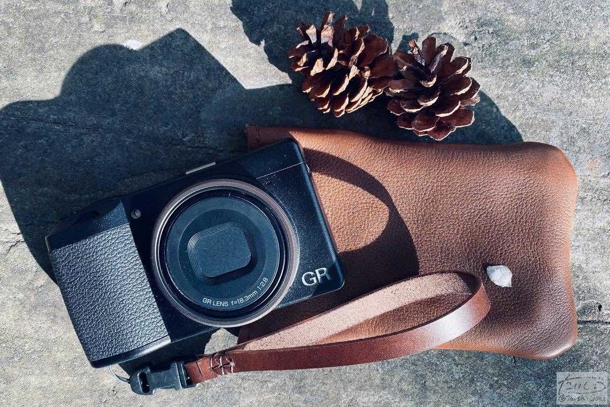 別売本皮ケース付】RICOH GR DIGITAL III 本体と付属品 ケース