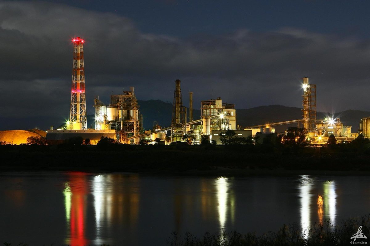 日本製紙岩沼工場の夜景 大将がゆく