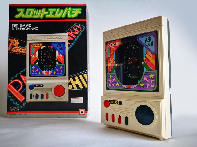 怒濤のオセロ ツクダオリジナル電子ゲーム一覧 - 昭和マニアの