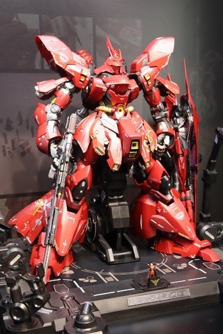 LEDライト付きガンダム墓場 RG 1/144 RX-93 ν GUNDAM 電飾改造｜kwluk717さんのガンプラ作品