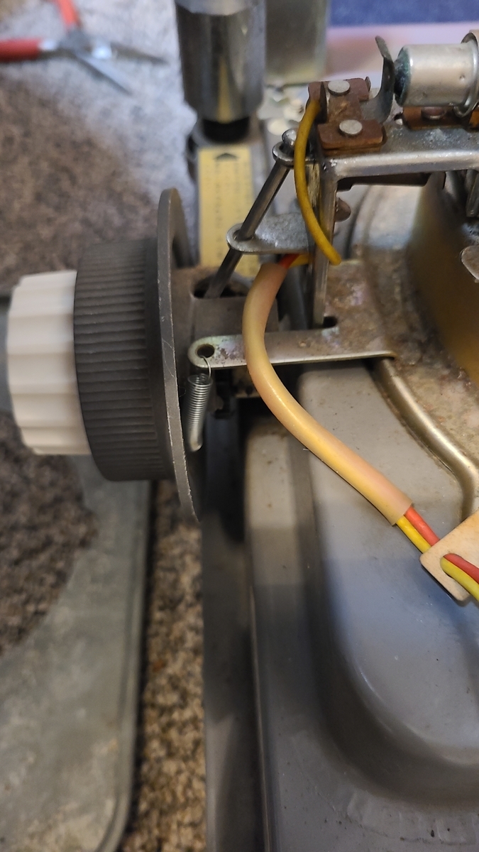 稀少 レトロ 三洋電機 OH-503C型 石油ストーブ 要芯交換 現状品 稀少 レトロ 三洋電機 OH-503C型 石油ストーブ 要芯交換 現状品