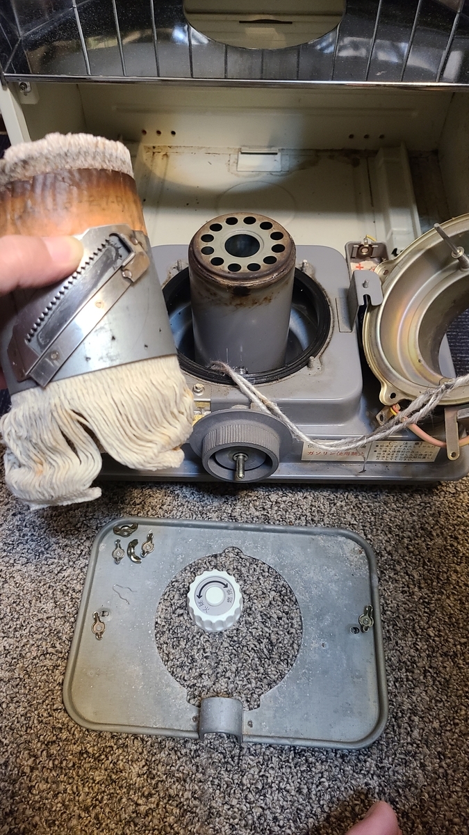 稀少 レトロ 三洋電機 OH-503C型 石油ストーブ 要芯交換 現状品 三洋電機株式会社，OHR-G25型石油ストーブ 芯上下式放射型 1970年 芯