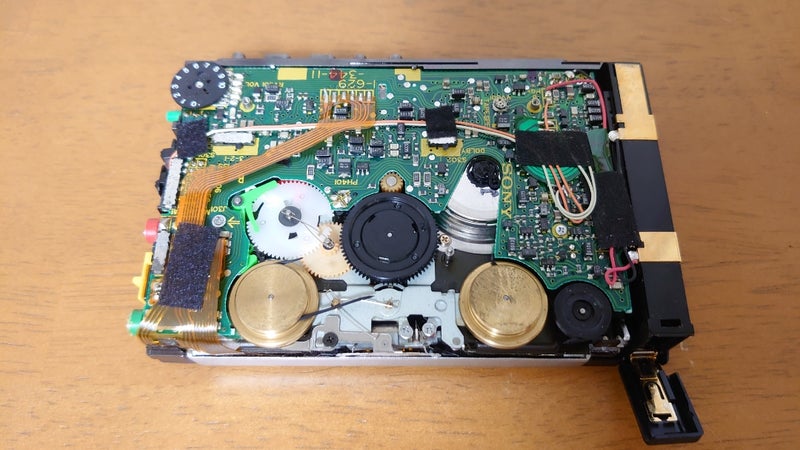 SONY カセットウォークマン WM-F404 動作未確認 SONY カセットウォークマン WM-F404の修理記録 - takaの趣味ブログ