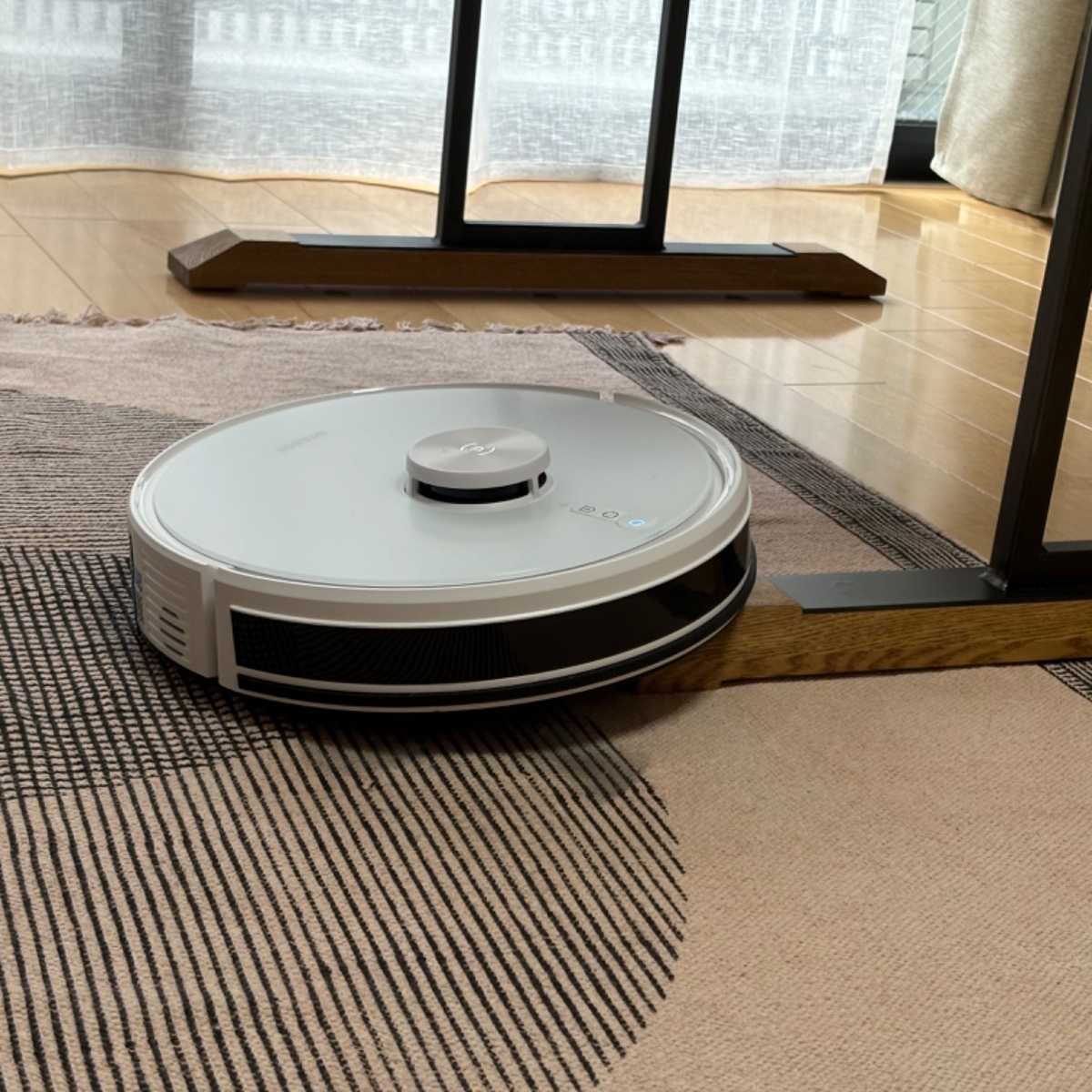 DEEBOT Y1 PLUSは段差や水拭き対応？ゴミ捨ては？ - 家電マンの