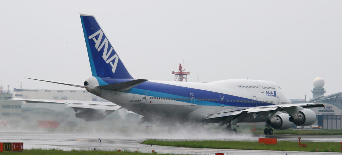 ANA JA8960 B747-481D