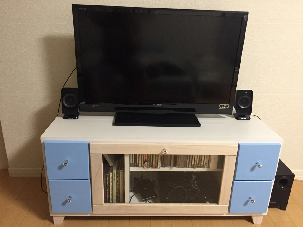ニトリのテレビ台をDIYで4回塗り替えた - すきことダイアリー