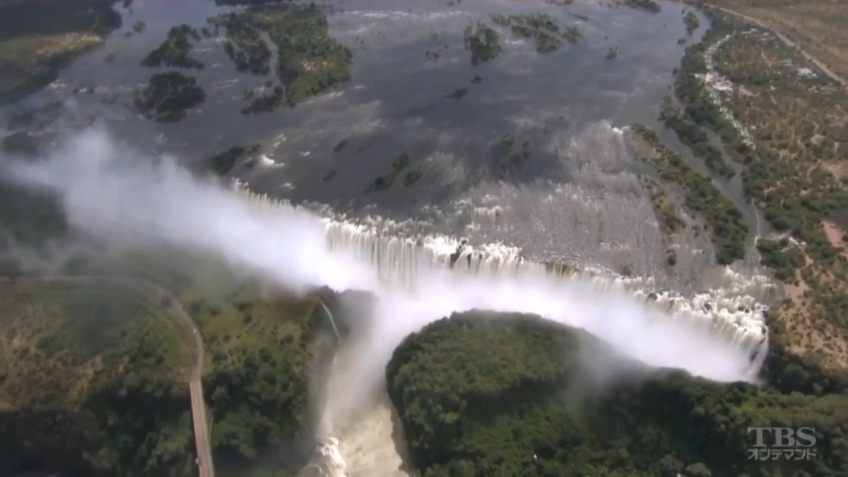 轟音とどろくアフリカ最大の瀑布！ヴィクトリアの滝 - (#^.^#)と(⁎˃ᴗ