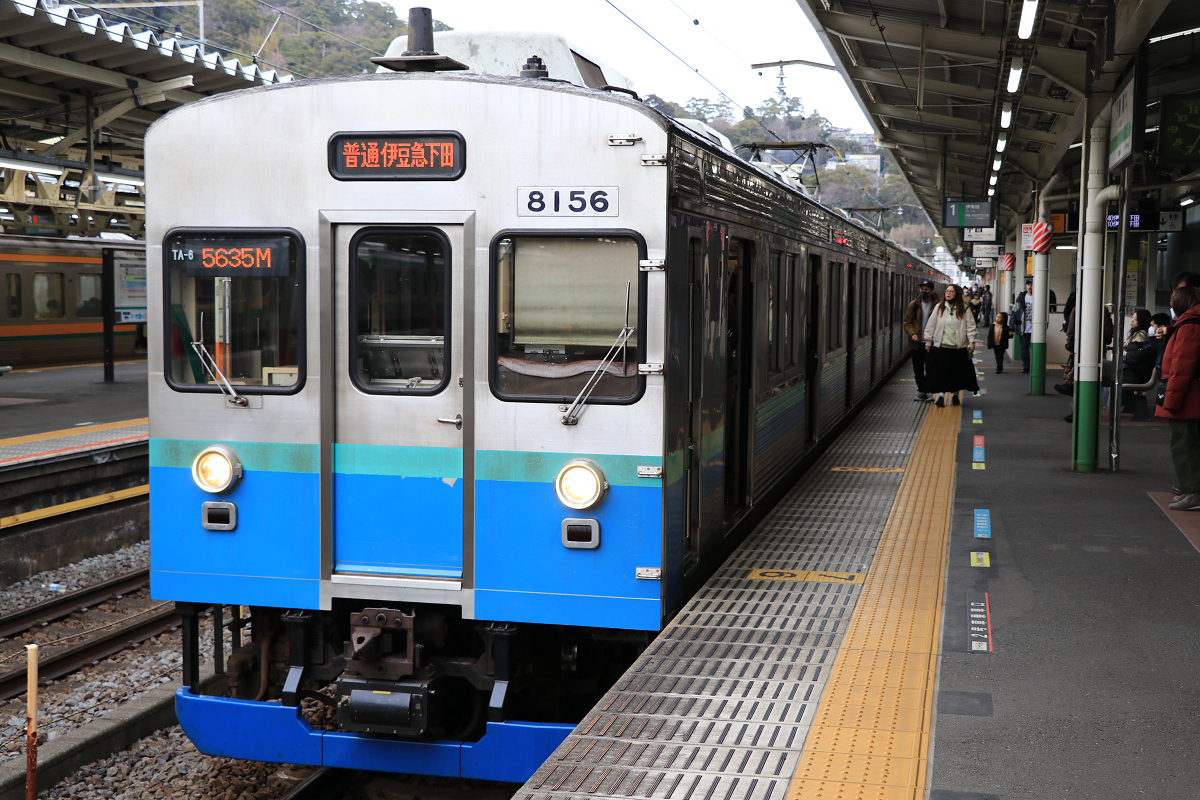 河津桜で賑わう伊豆急行線の旅。【春の静岡私鉄旅①】 - Local bound for…