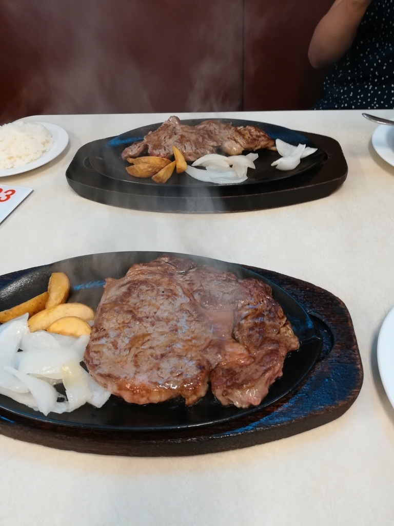 ジャッキー ステーキハウスでステーキを楽しもう!