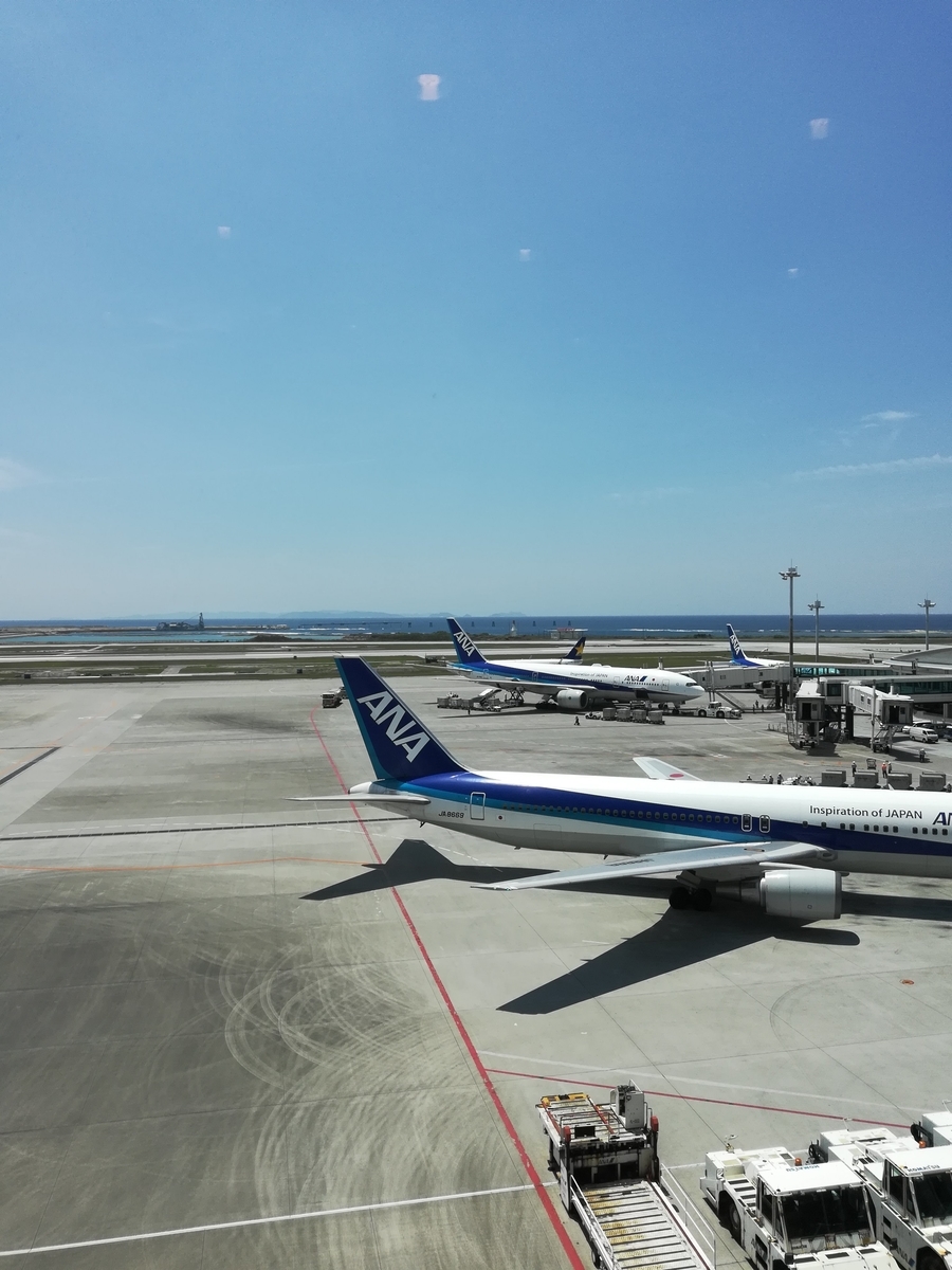 那覇空港のレストラン風月は窓際の席がオススメ！