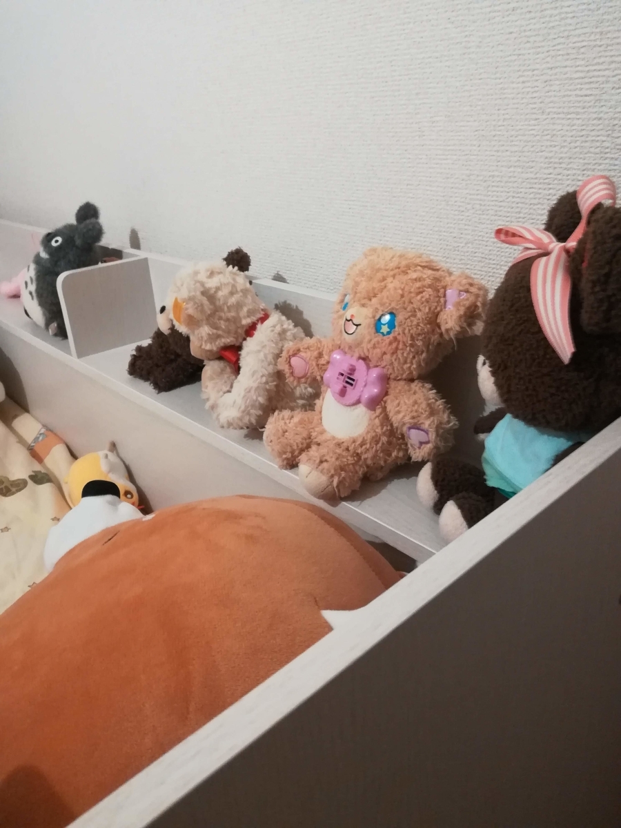 横幅が大きくなりますが、この棚はナイスアイディアですね!