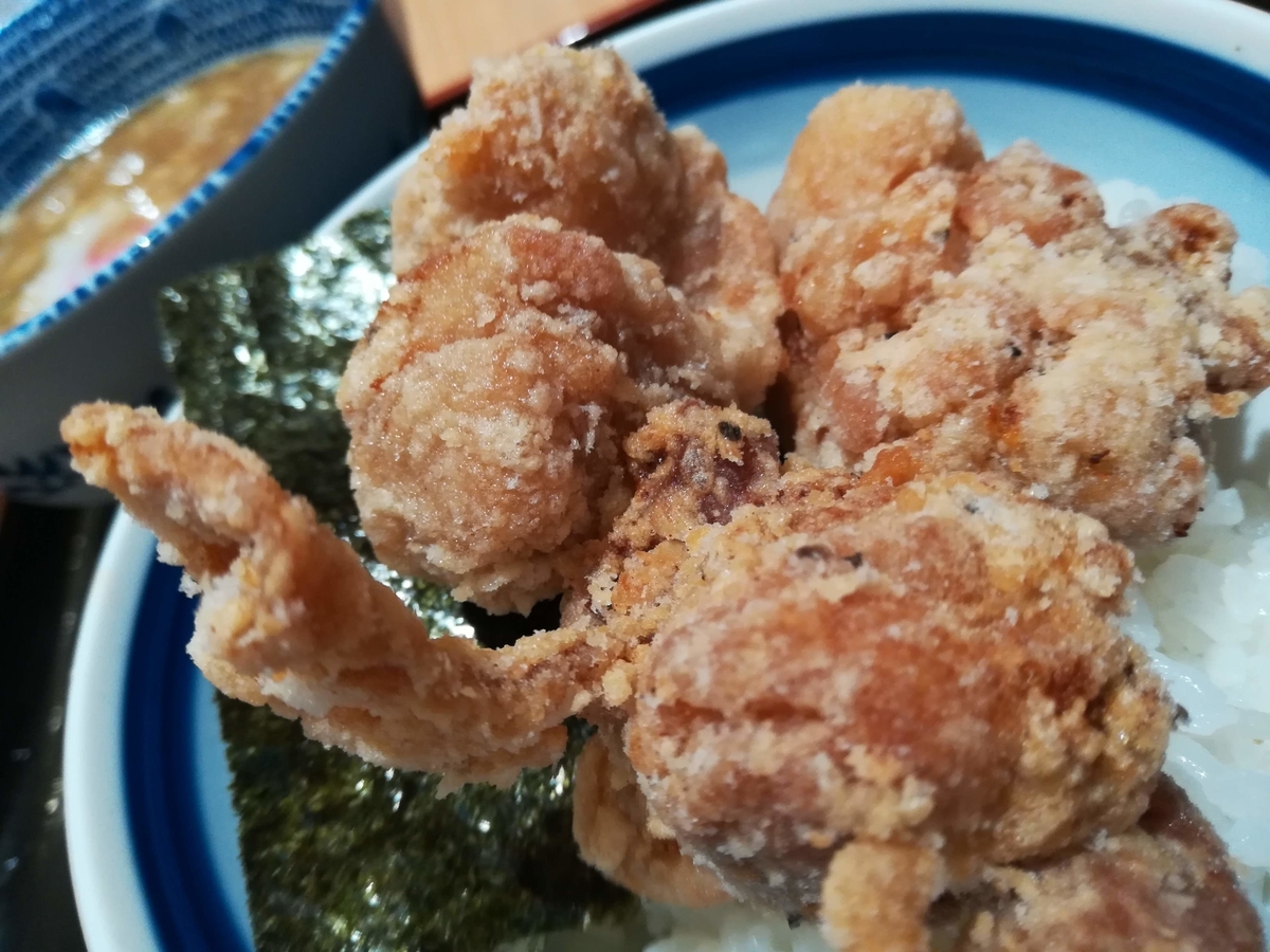 舎鈴は唐揚げめしもおいしくてオススメですよ!
