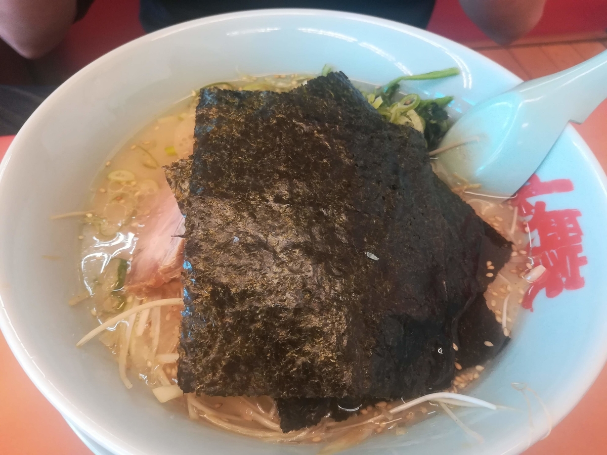 塩ラーメンに白髪ねぎトッピング