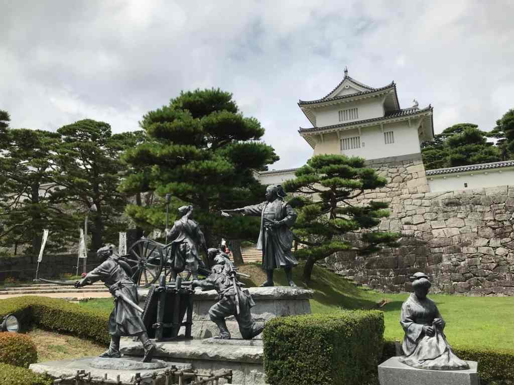 総務省｜一般戦災死没者の追悼｜殉国者慰霊塔