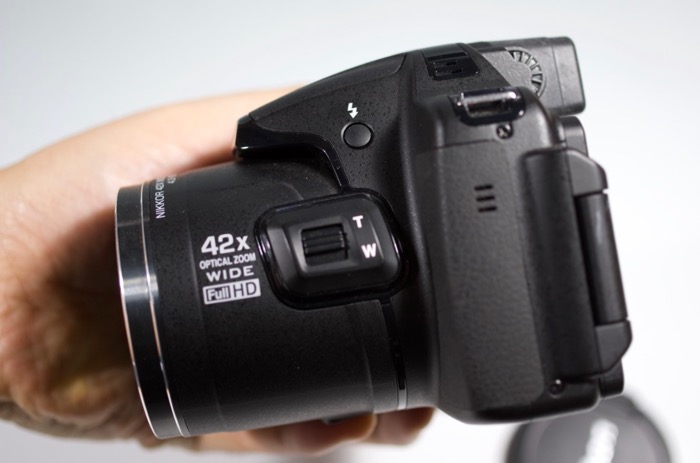 Nikon デジタル一眼レフ coolpix P520 電源入らず Nikon デジタル一眼レフ coolpix P520 電源入らず