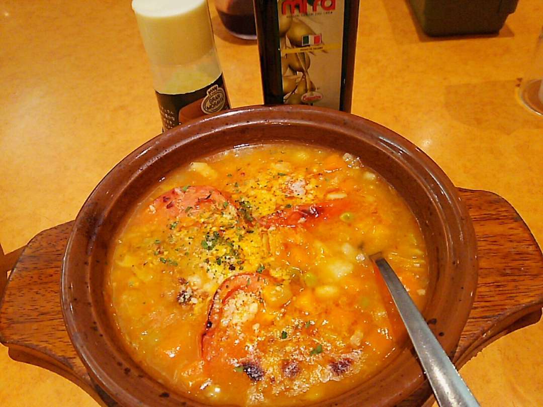 たっぷり野菜のミネストローネ