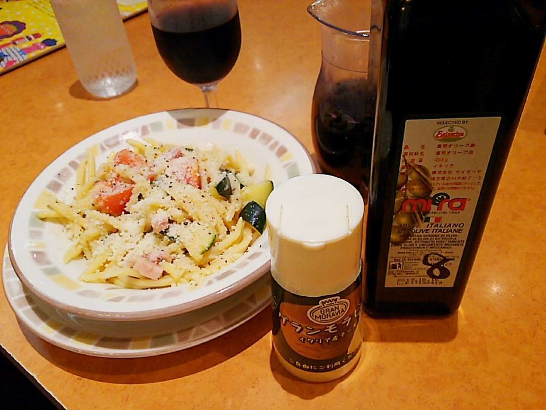 ズッキーニとトマトのトロフィエ