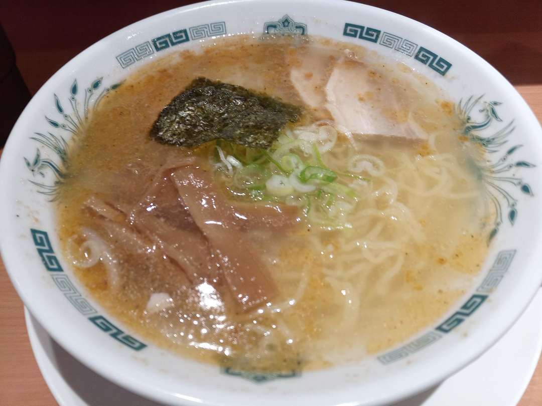 食レポ 日高屋の海老塩ラーメン 今日のごはんは何にしようかな