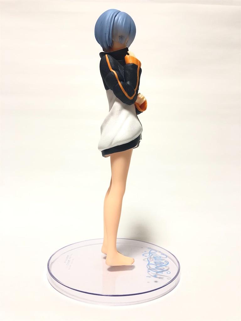 透き通るような生足がヤバい レム スバルくんのジャージ Ver フィギュア レビュー プライズ たけニャンぶろぐ