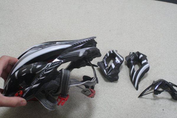 サイクリングにはヘルメットをかぶって〜頭蓋骨が割れた私の場合