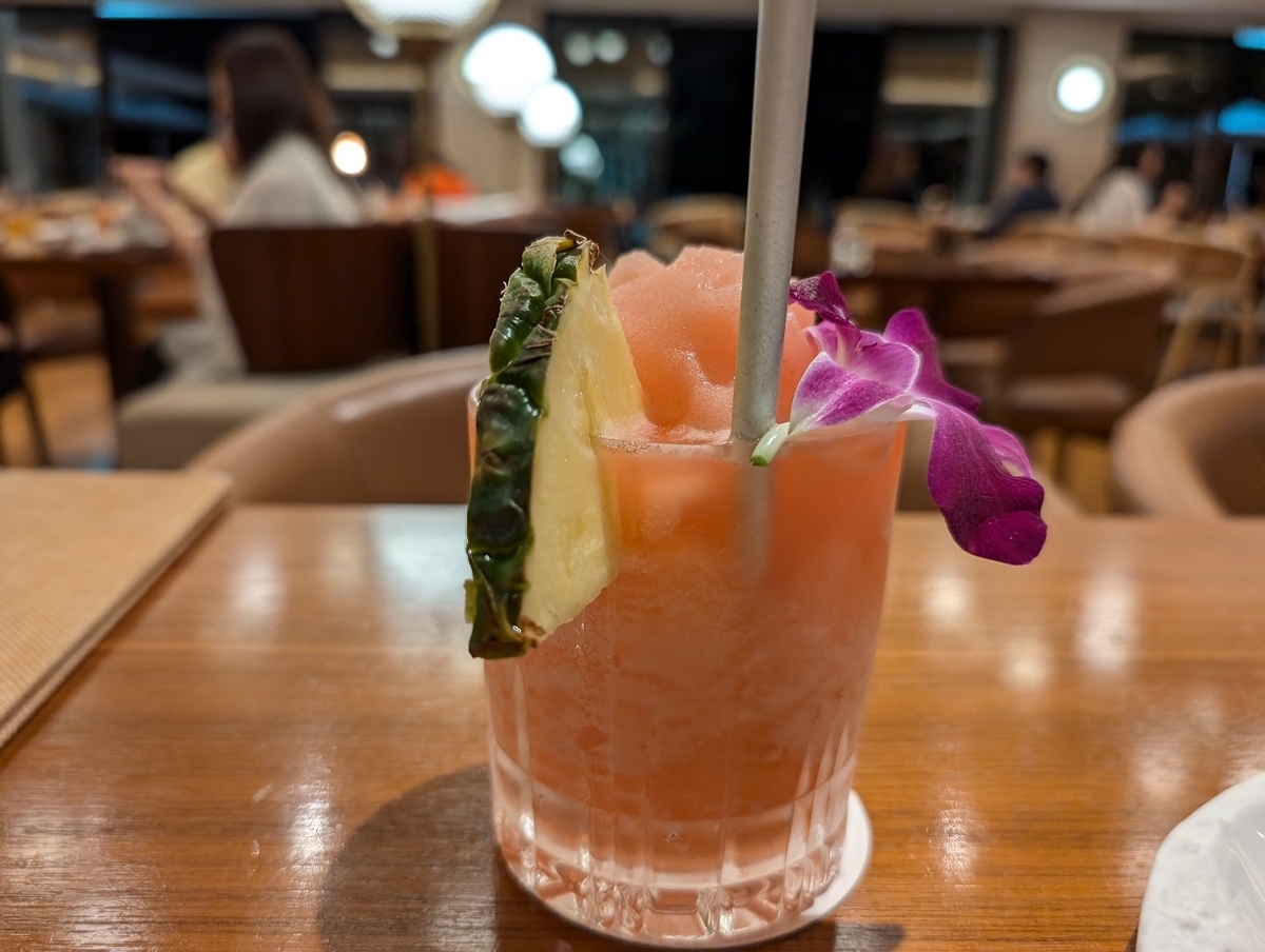 沖縄旅行のおすすめリゾートホテル！ハレクラニ沖縄宿泊記：ディナー 