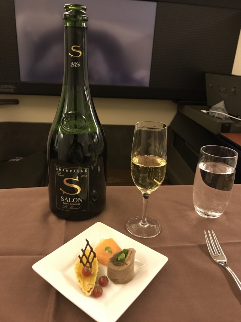 f:id:takeka:20171225231422j:plain f:id:takeka:20171225231422j:plain