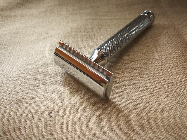 【美品】ミューレ クラシックレイザー／オープンコム・ローズゴールド (R41) 楽天市場】【公式】ミューレ TRADITIONAL シェービングクラシック