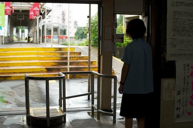 100809 中央弘前駅改札光景