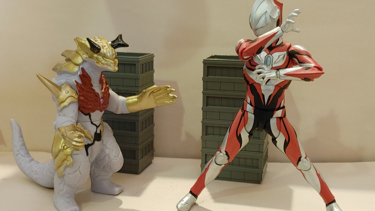 5/6 ウルトラ怪獣シリーズ127サンダーキラー&128ペダニウムゼットン