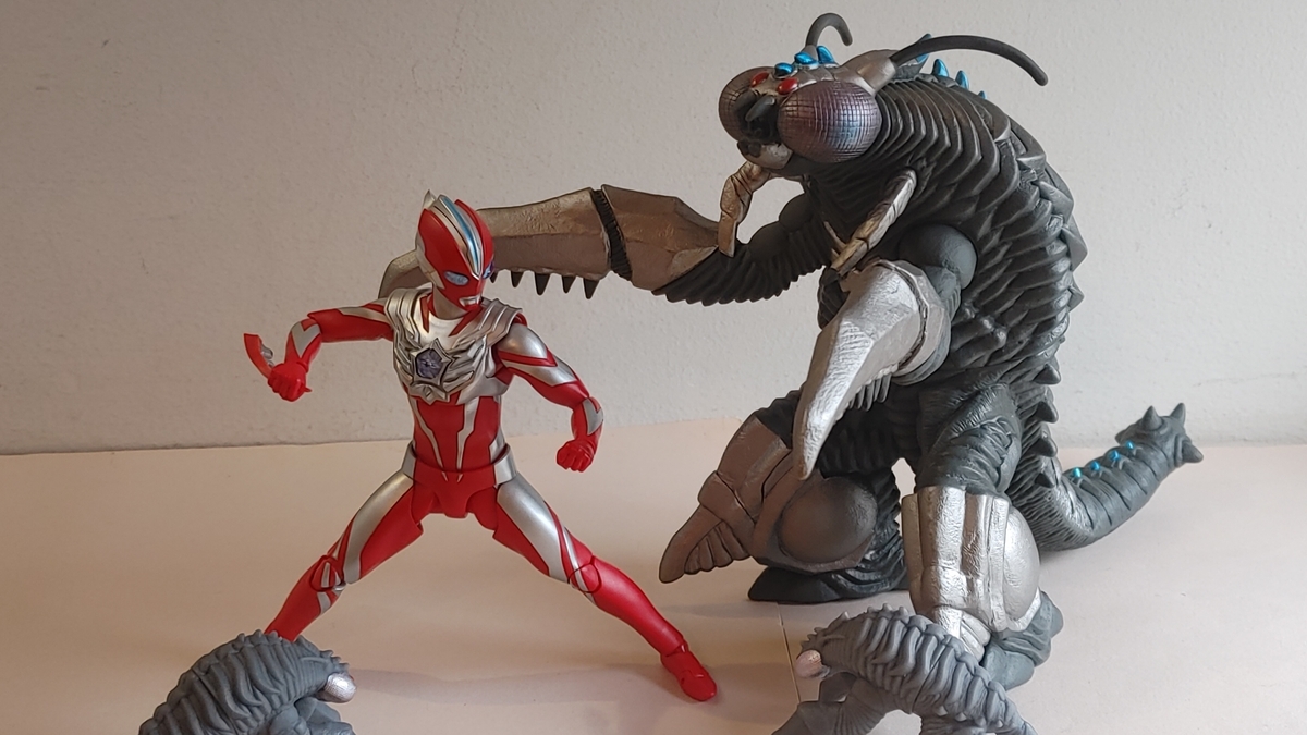 12/20 ムービーモンスターシリーズ×ウルトラ怪獣DX ヴァグセクト(大型