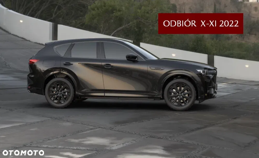 ボディカラーがジェットブラックマイカなCX-60の実車画像