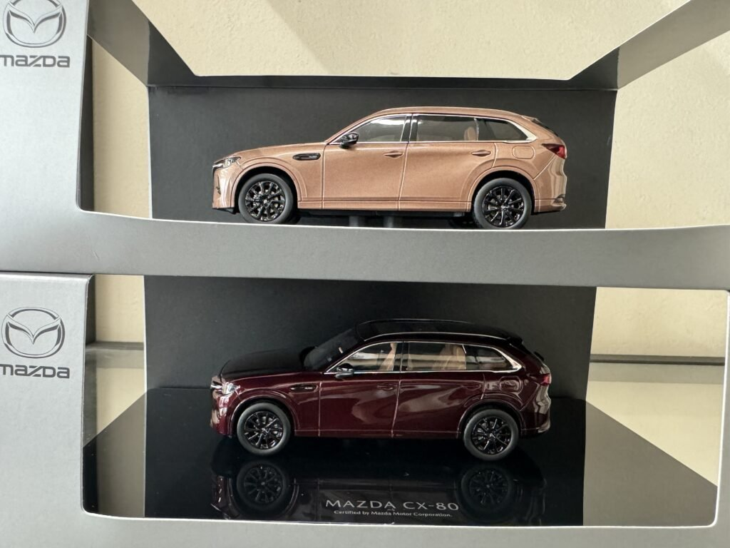 マツダ　CX-80　カラーサンプル　ミニカー　1/43 CX-80（2024）モデルカー 1/43