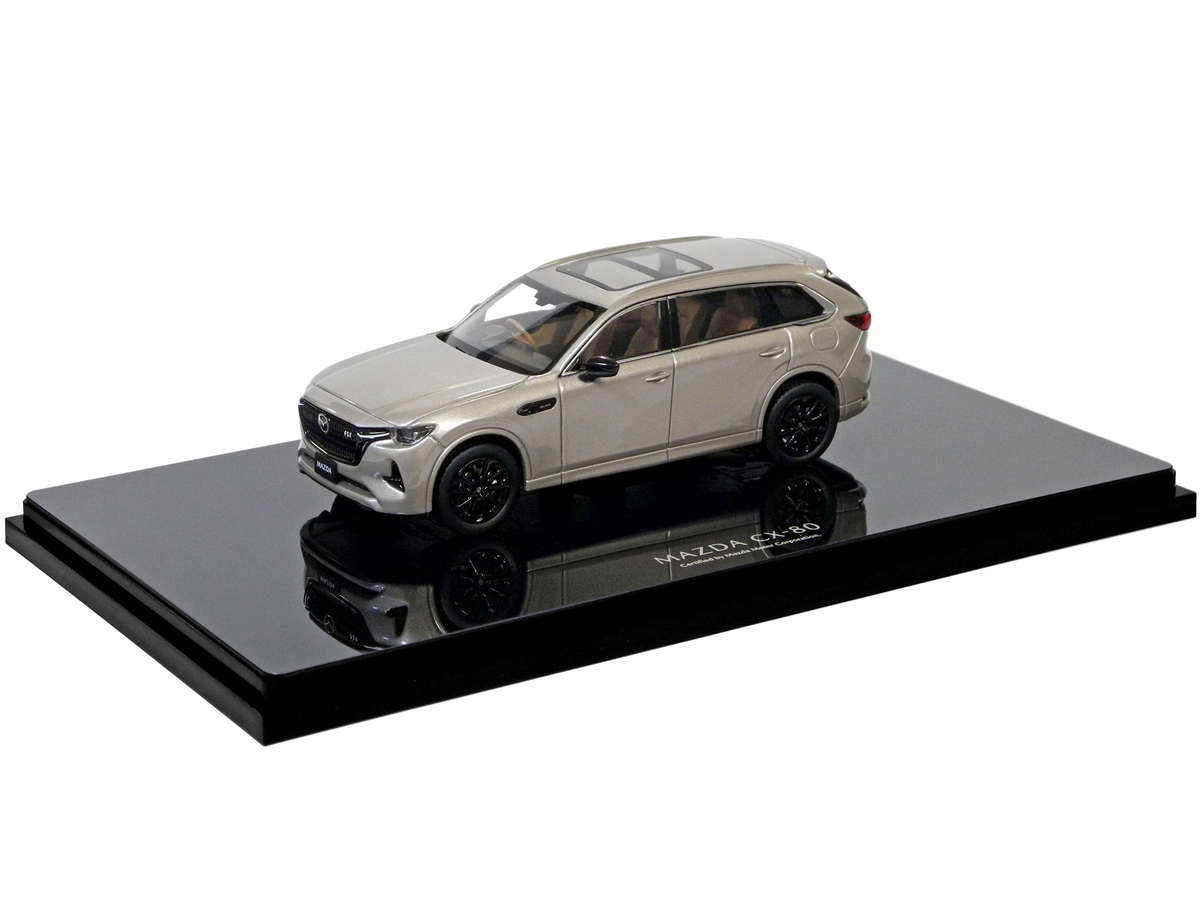 MAZDA COLLECTIONで「ROADSTER ジャケット」や「CX-80 モデル