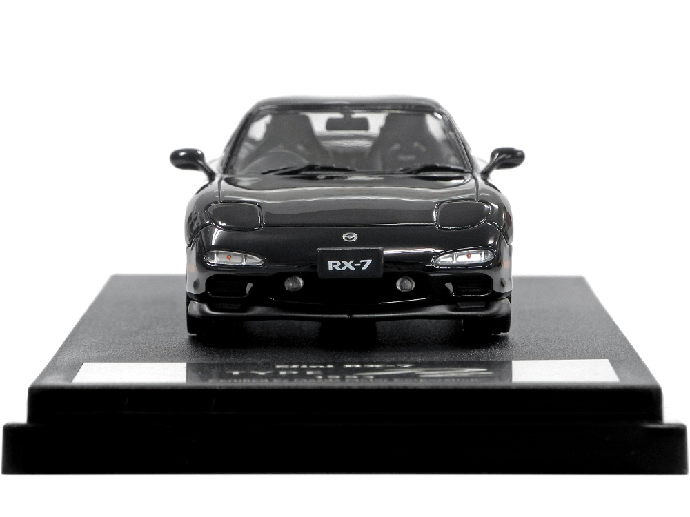 MAZDA COLLECTIONの新グッズ「FD RX-7の限定車2台」と「NAロードスター