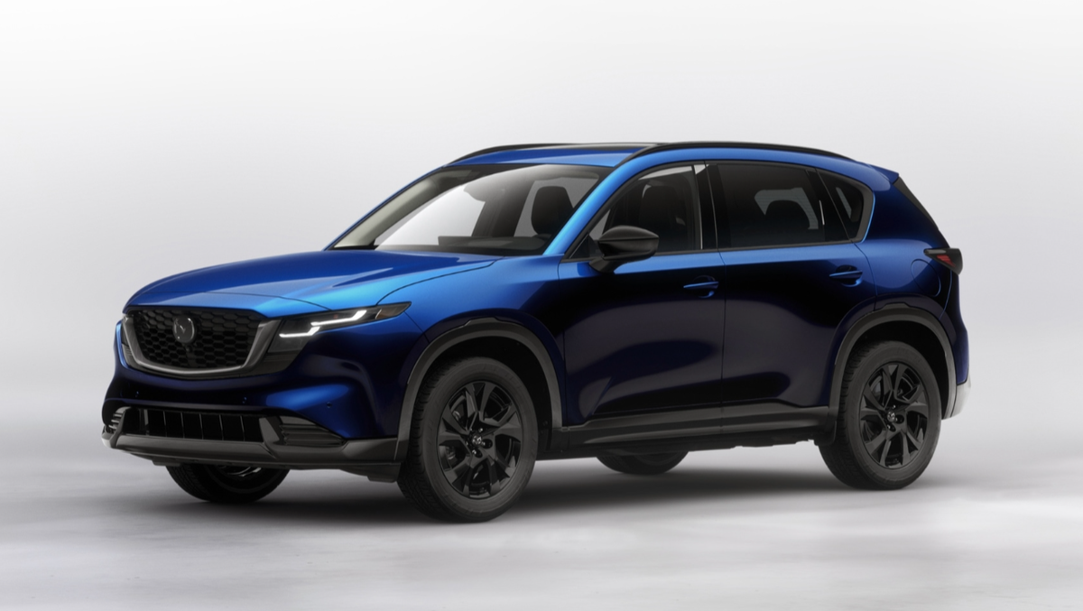 ネイビーブルーマイカの新型CX-5」も米国の販売店へ配備開始されたので