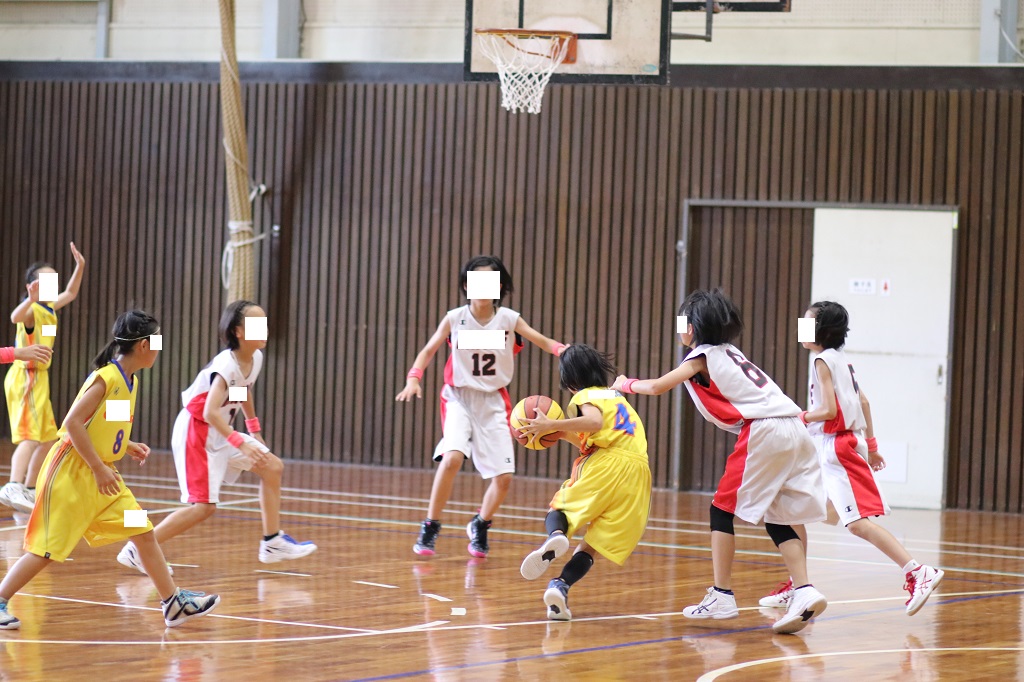 女子ミニバスケットボール写真