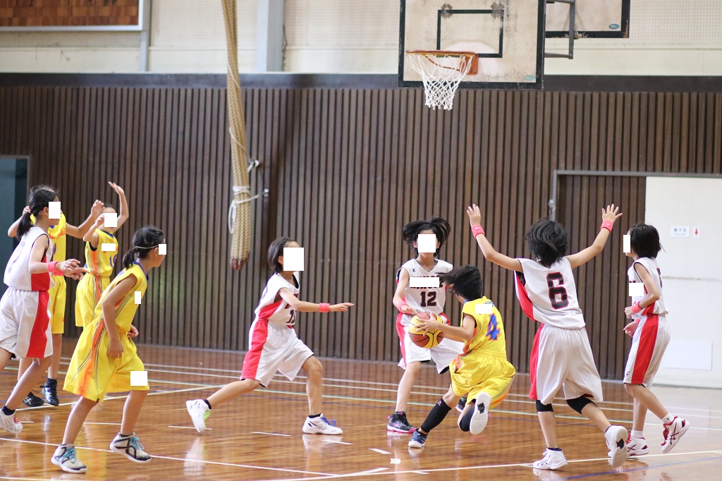 女子ミニバスケットボール写真