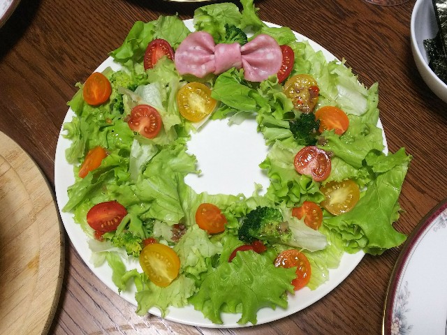 リースのサラダ