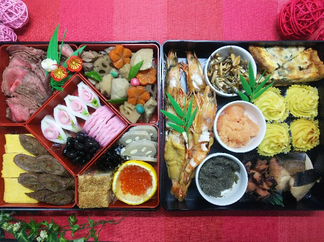 子供も喜んで食べる好きなものを詰め込んだおせち