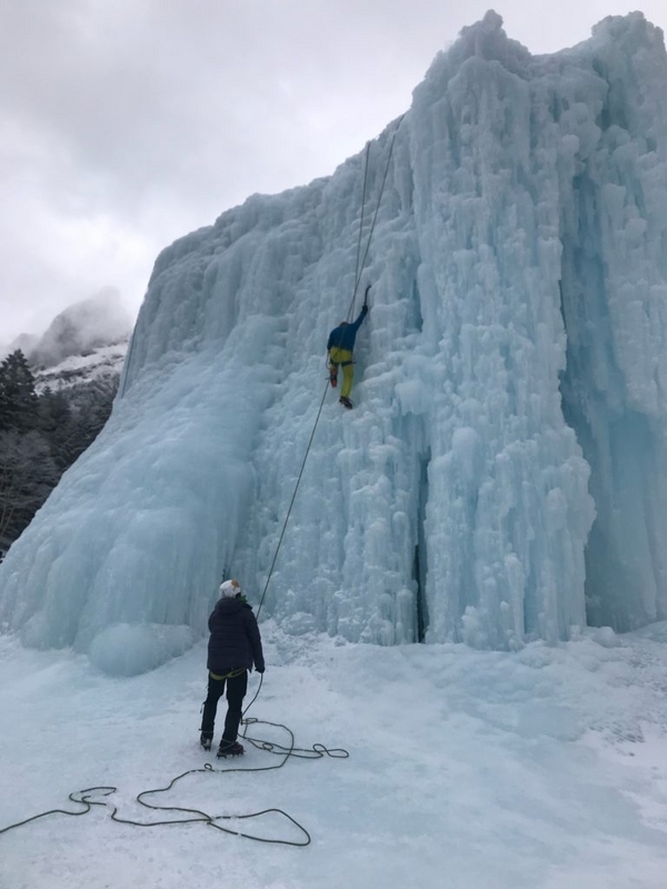 日本国内の人工氷壁。初心者向けアイスクライミング練習施設まとめ