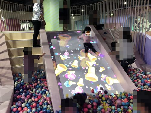 すべり台