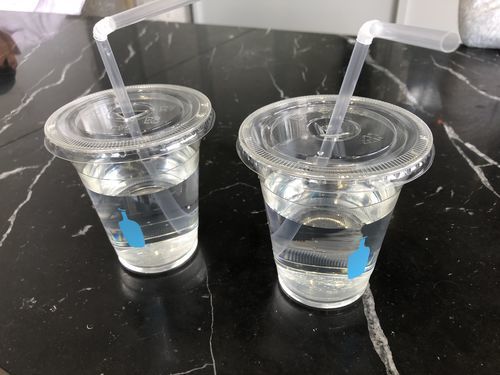 ブルーボトルコーヒーのお水サービス