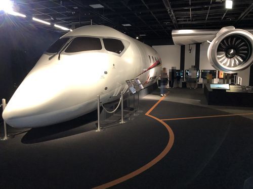 三菱みなとみらい技術館の飛行機
