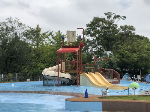 東武スーパープールのバケツ水