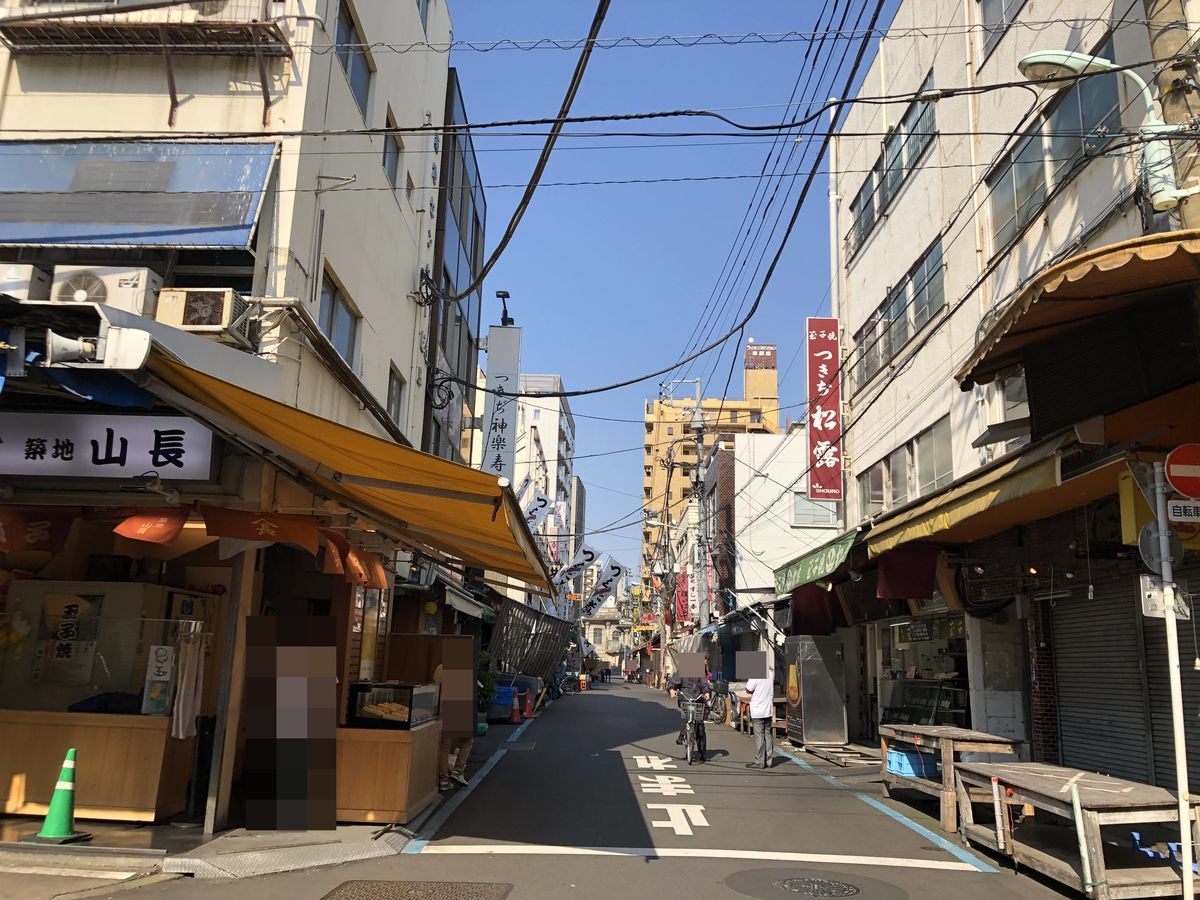 築地場外市場の通り