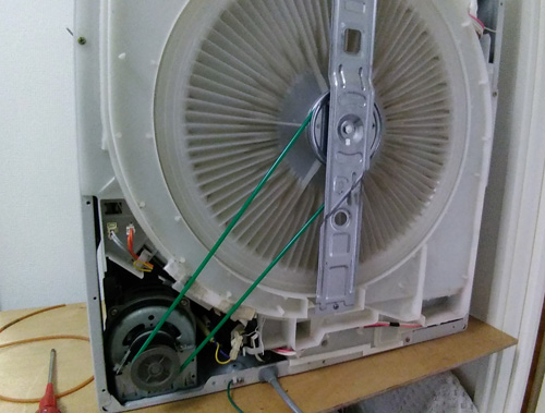ドラム式乾燥機の修理（回っているのに乾かない