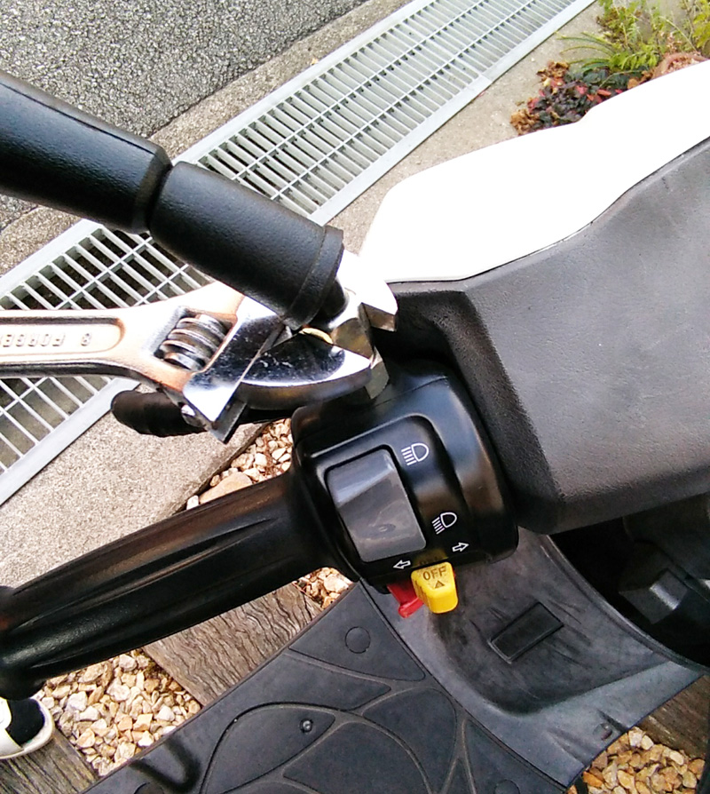 バイクハンドルカバーの改造 たまちゃんの裏庭道楽 バイクハンドルカバーの改造 たまちゃんの裏庭道楽
