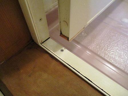 冬カビ・浴室ドア